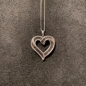 Silver Heart Pendant Necklace NWOT